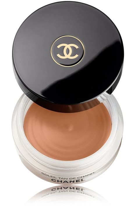 W7 Bronzing Base or Chanel Soleil Tan De Chanel Bronzing 